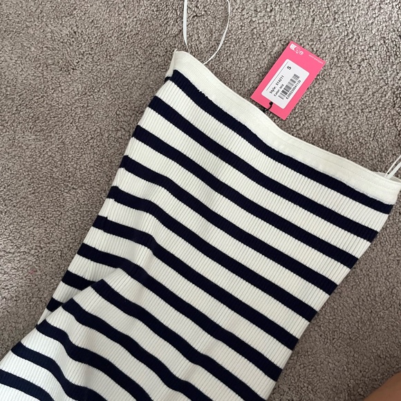 Stripe Strapless Rib Sweater Dress
EDIKTED - Picture 4 of 5